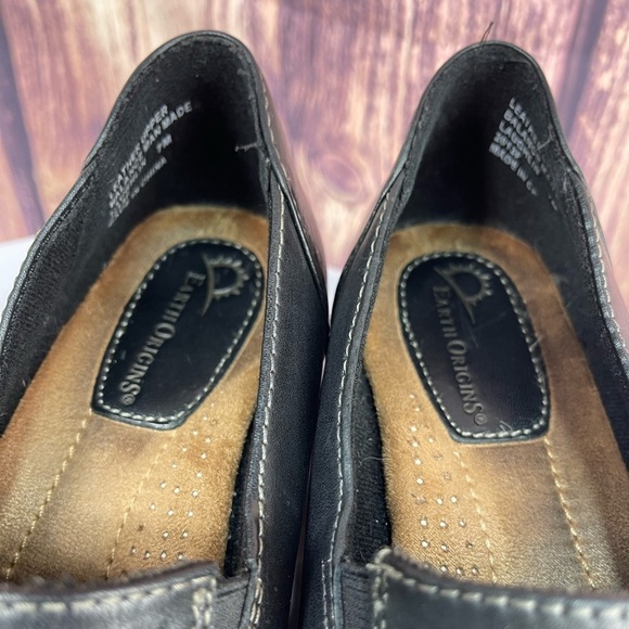 Earth Origins black leather slip on shoes women’s size 7m - Picture 16 of 17